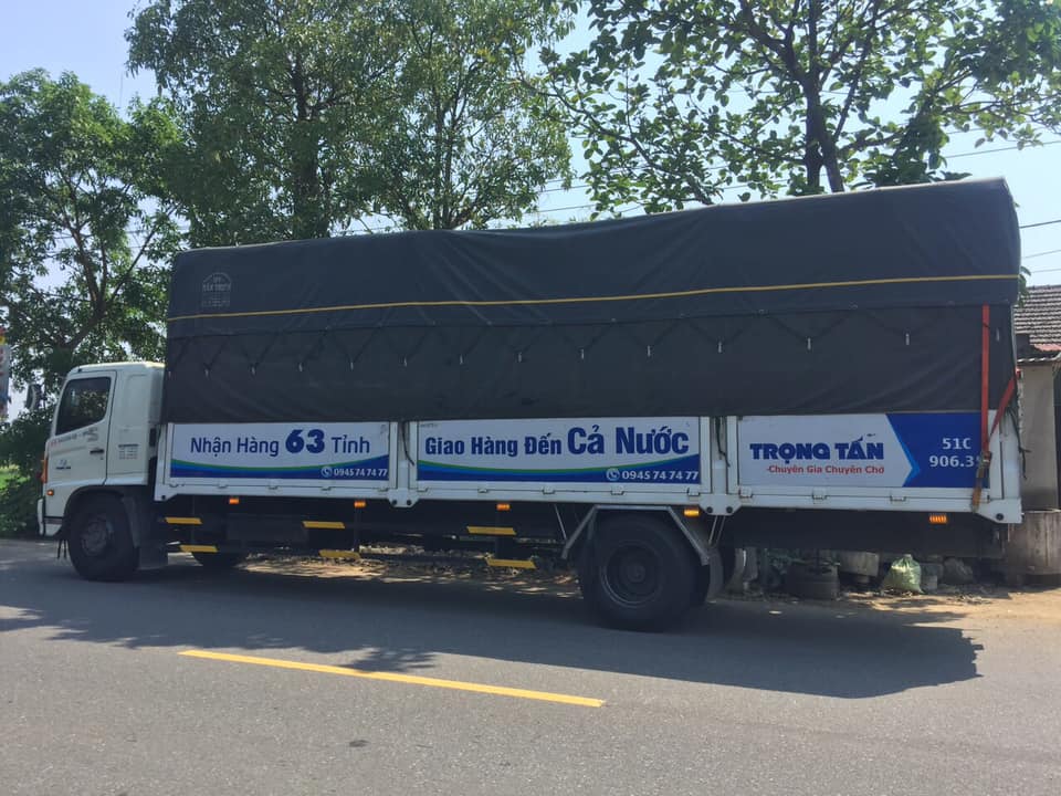 Xe tải chở hàng đi Nha Trang
