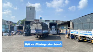Đội xe đi hàng của chành