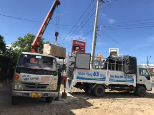 xe tai cho hang quan Tan Phu