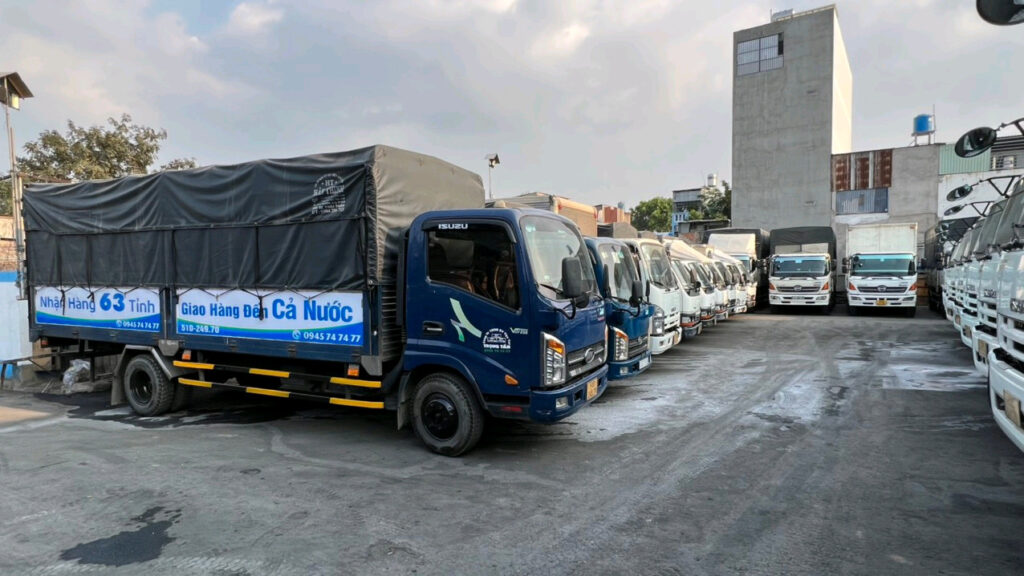 xe tải chở hàng Thị Xã Bến Cát