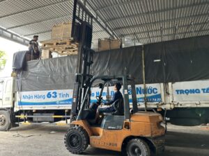 Xe Tai Cho Hang Quan Tan Binh