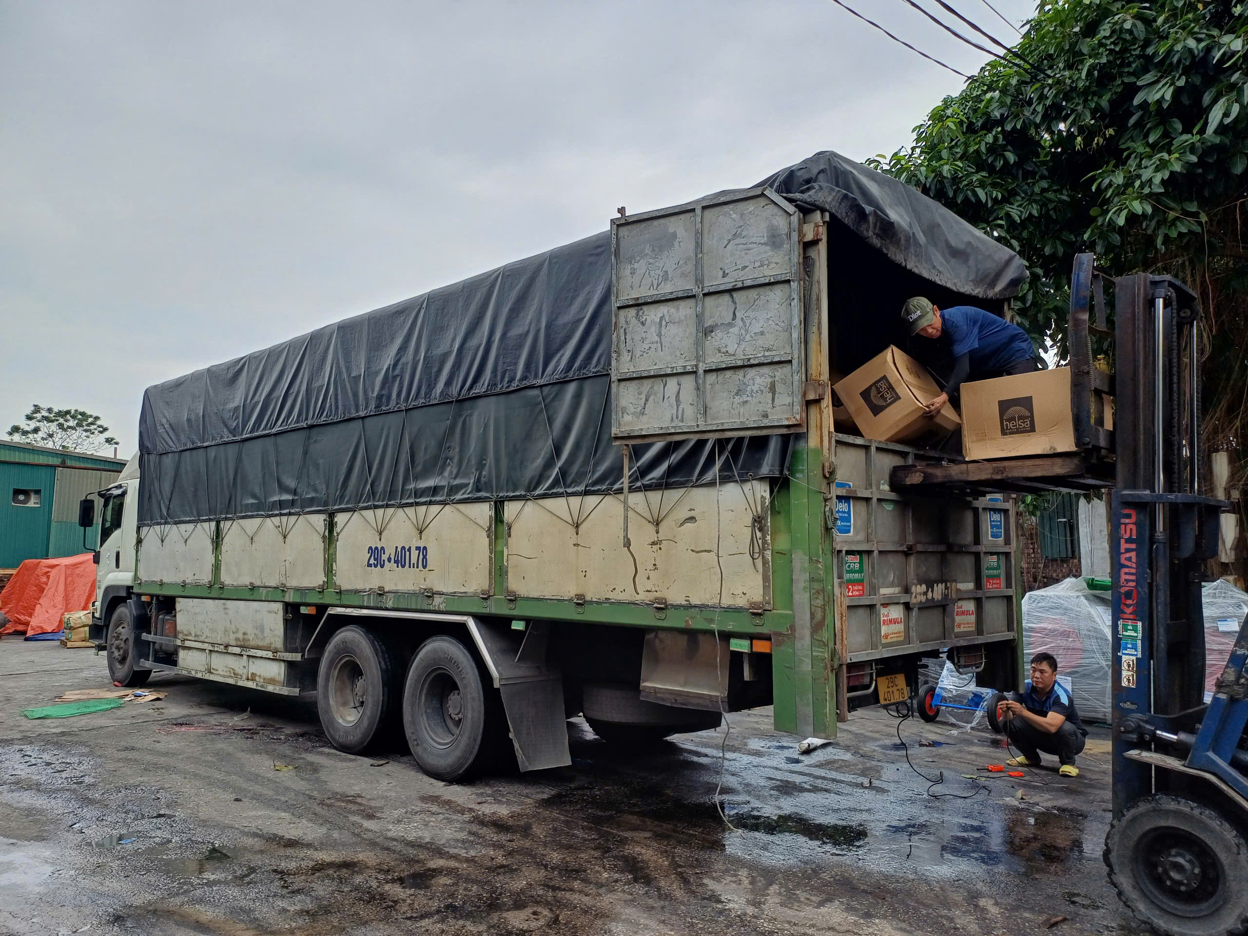 xe tải lớn